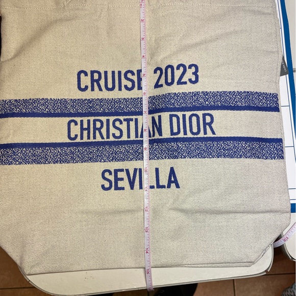 Christian Dior tote - Picture 3 of 8